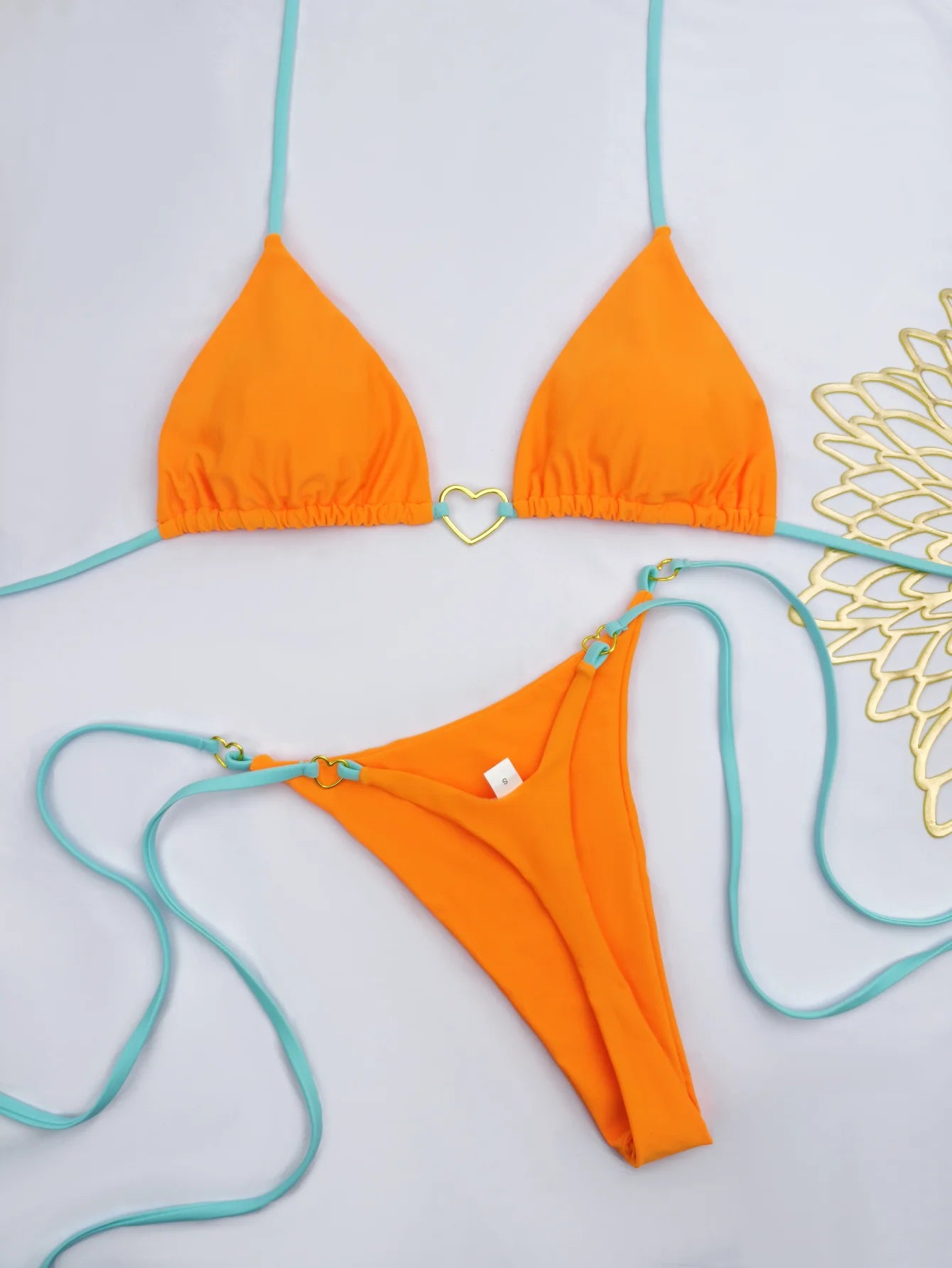 Fashionable Women’s White Bikini – Low-Rise Lace-Up Two-Piece Swimwear